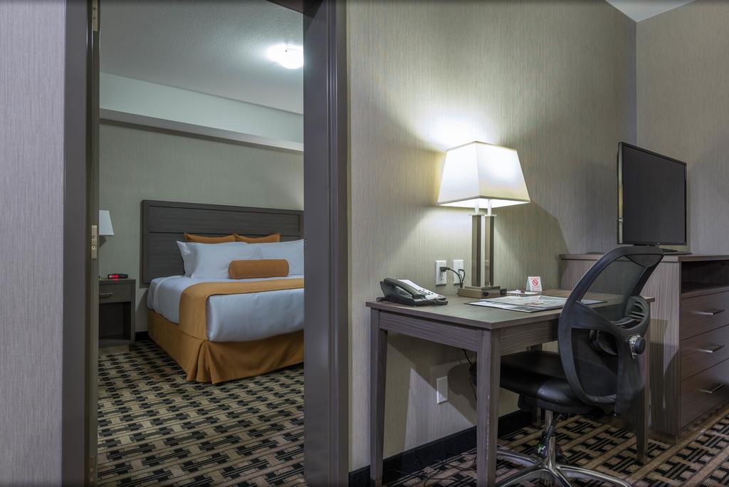 Timber Ridge Inn And Suites Fox Creek 객실 사진